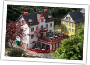 (33/69): LEGOLAND - miniaturka zabudowy wiejskiej